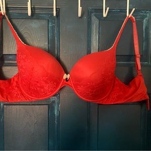 Victoria’s Secret 34DDD Bra